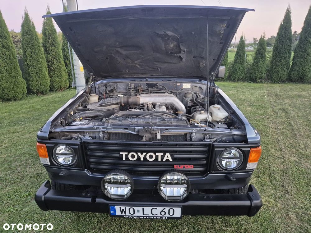 Toyota Land Cruiser - 13