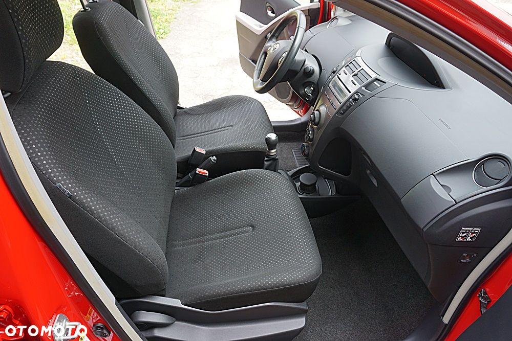 Toyota Yaris - 24