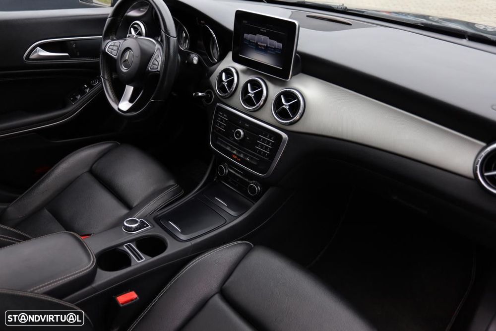 Mercedes-Benz CLA 200 d Shooting Brake Urban Aut. - 14