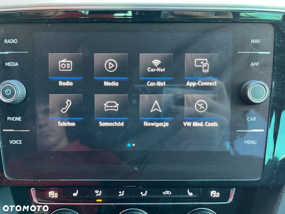 Volkswagen Passat - 19