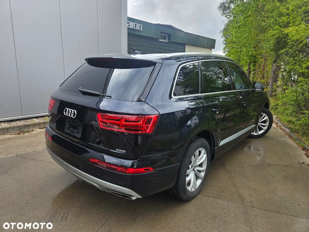 Audi Q7 - 4