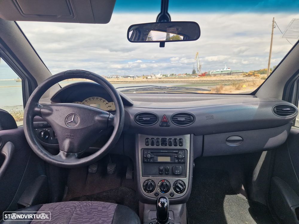 Mercedes-Benz A 170 CDi Avantgarde Longo - 13