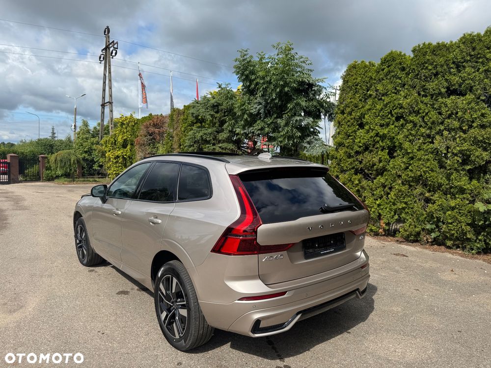 Volvo XC 60 B5 B AWD Plus Black Edition - 19