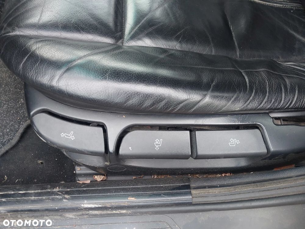 Fotele skórzane fotel komplet kanapa boczki BMW E39 SKÓRA zagłówki DVD z ekranem podłokietnik KOMPLET ŁADNE europa - 3