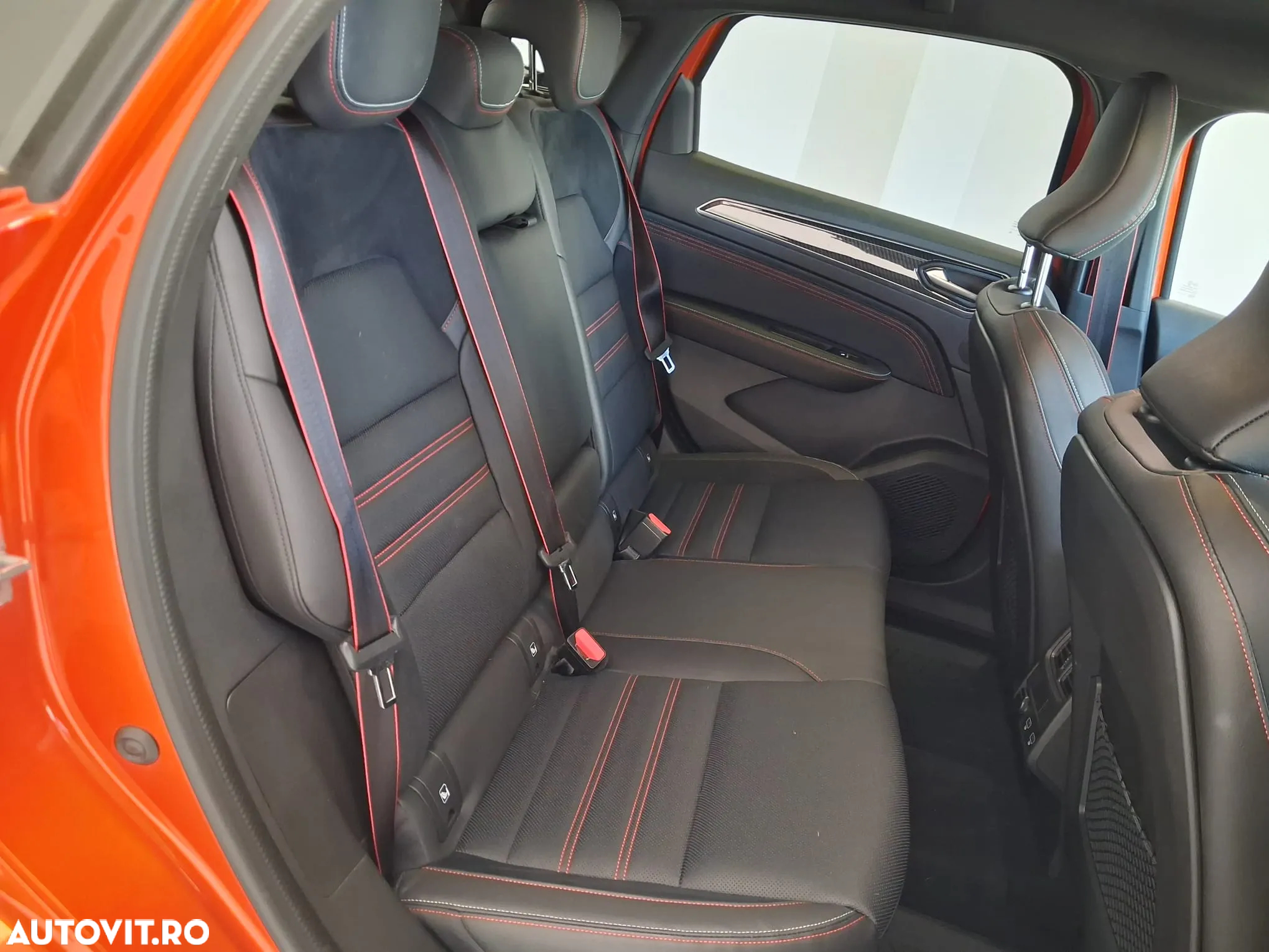Renault Arkana MHEV 160 EDC RS Line - 12