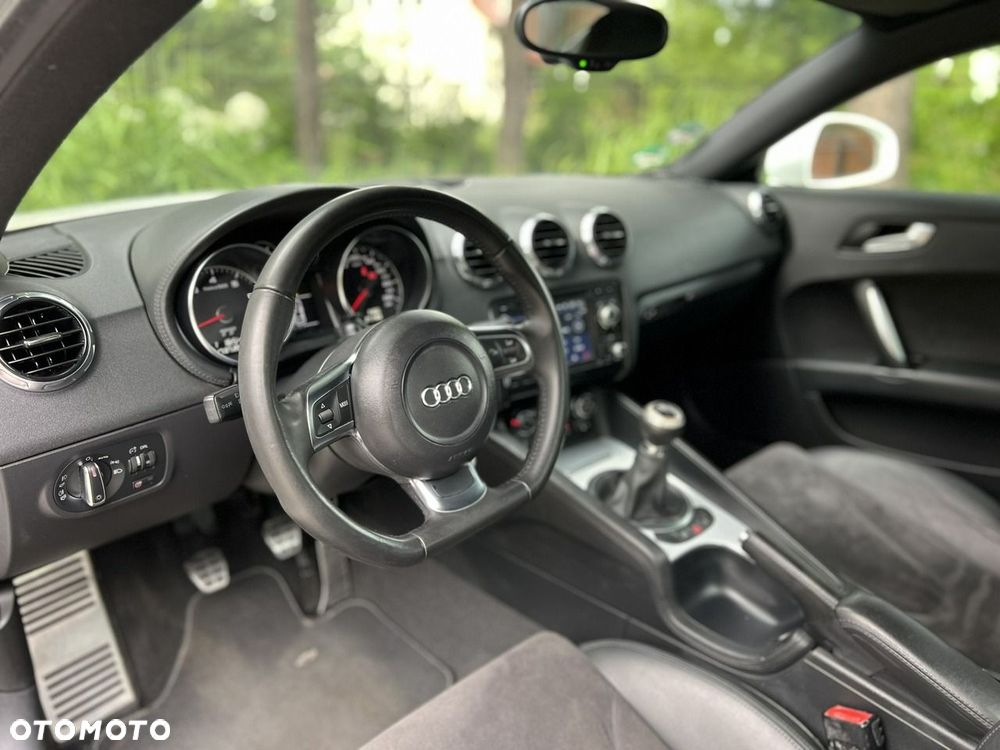 Audi TT Coupé - 10