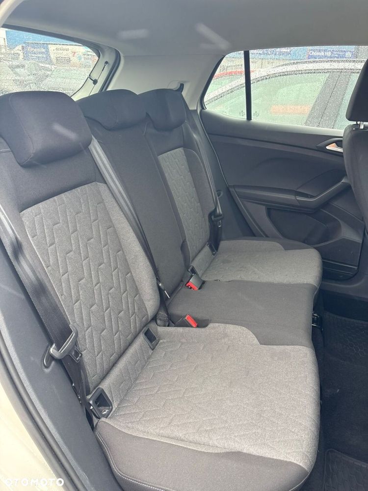Volkswagen T-Cross - 31