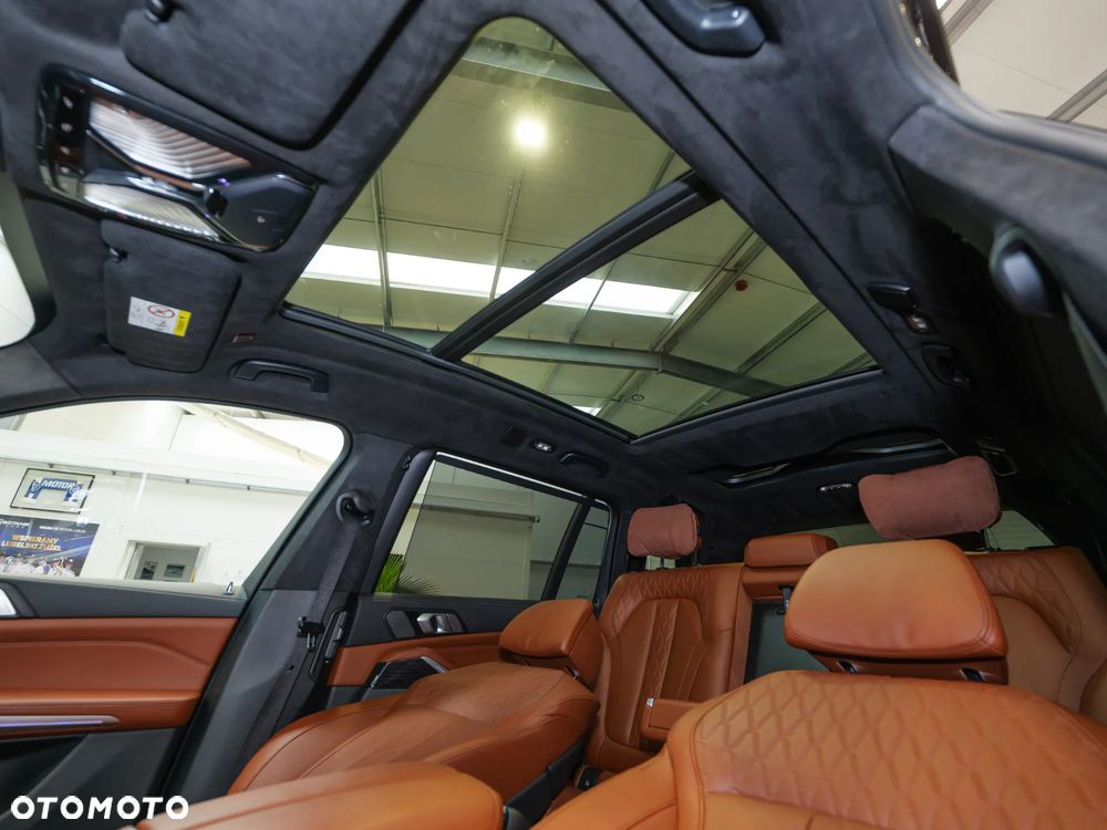 BMW X7 xDrive40d mHEV - 32