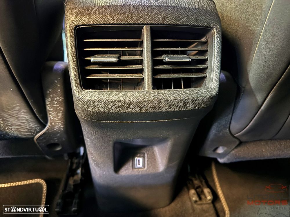 Citroën C5 Aircross 1.6 Hybrid C-Series e-EAT8 - 36