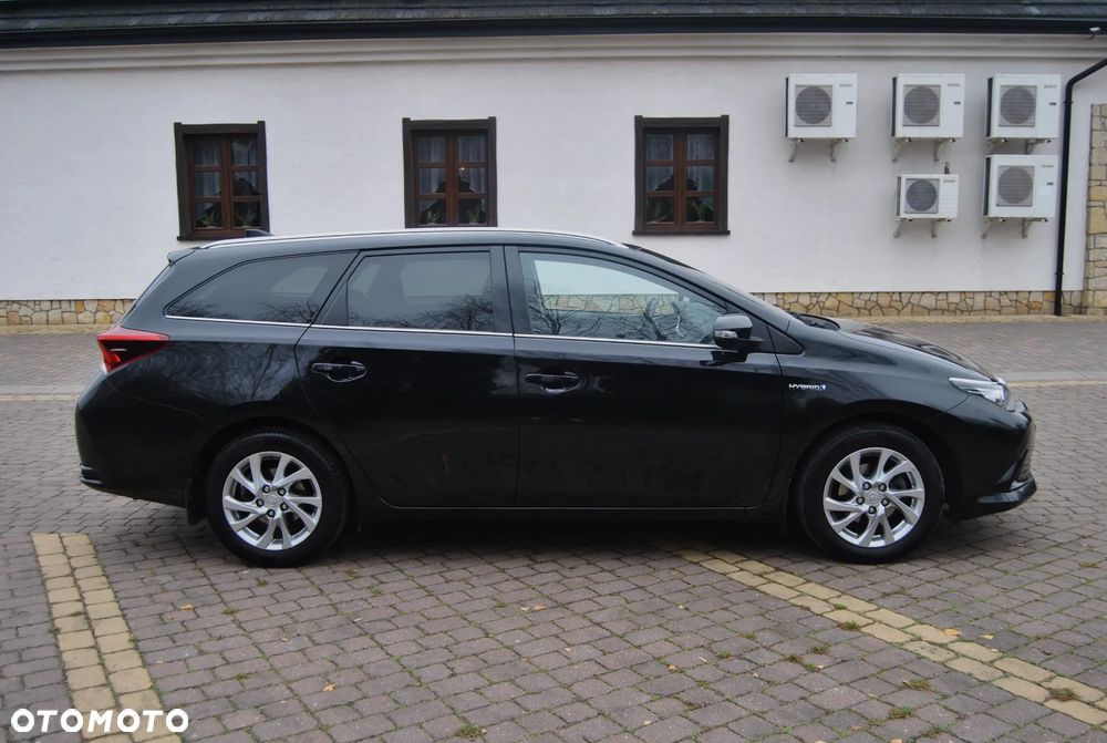 Toyota Auris 1.8 HSD Luna - 18