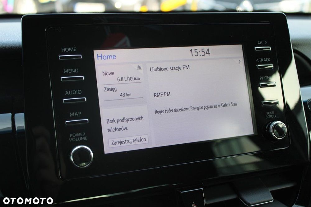 Toyota Camry - 21