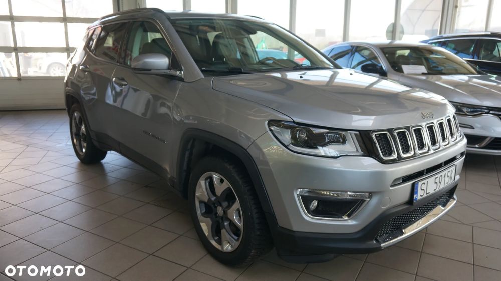 Jeep Compass - 10