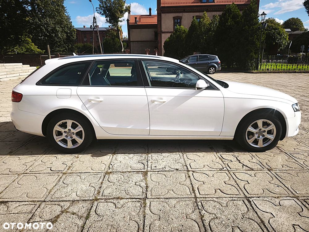 Audi A4 Avant - 9