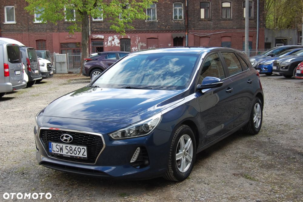 Hyundai i30 1.4 Trend - 9