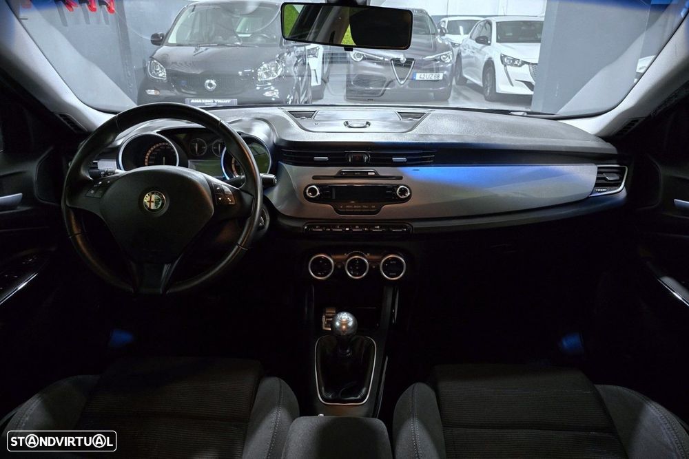Alfa Romeo Giulietta 1.6 JTDM Distinctive - 15