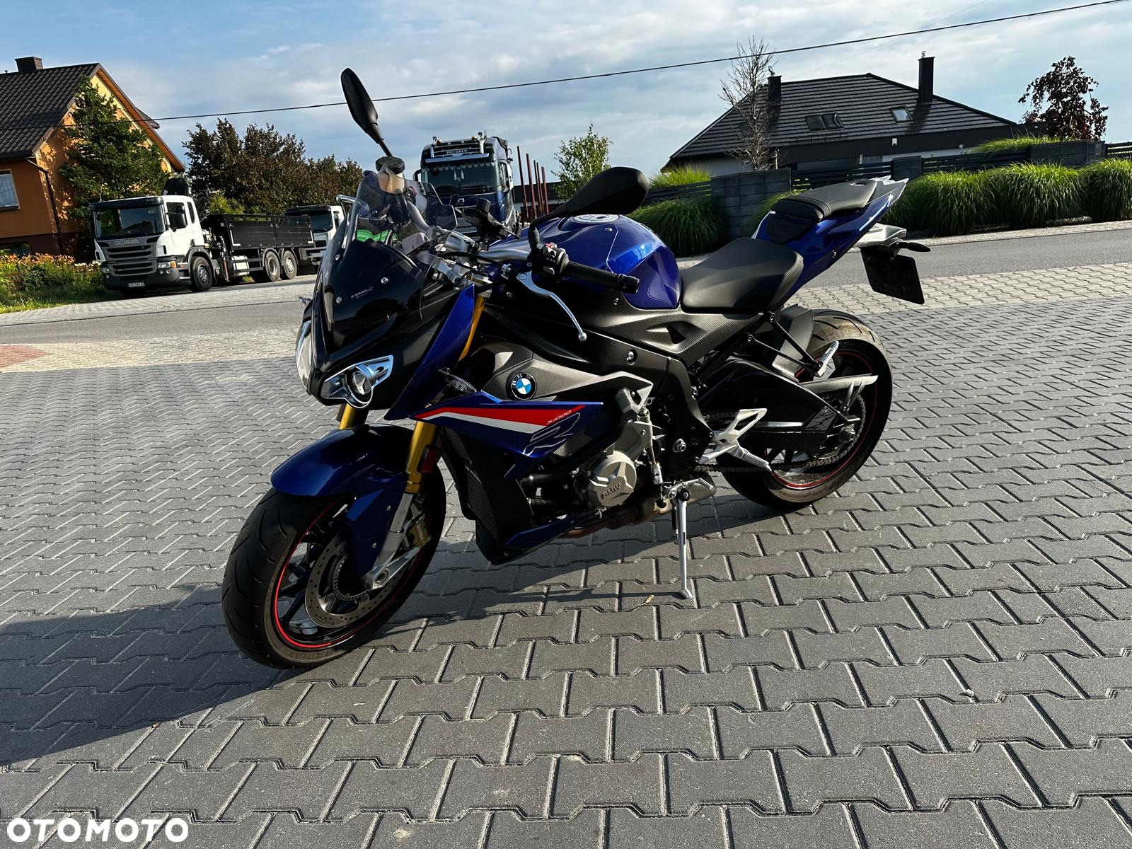 BMW S - 3