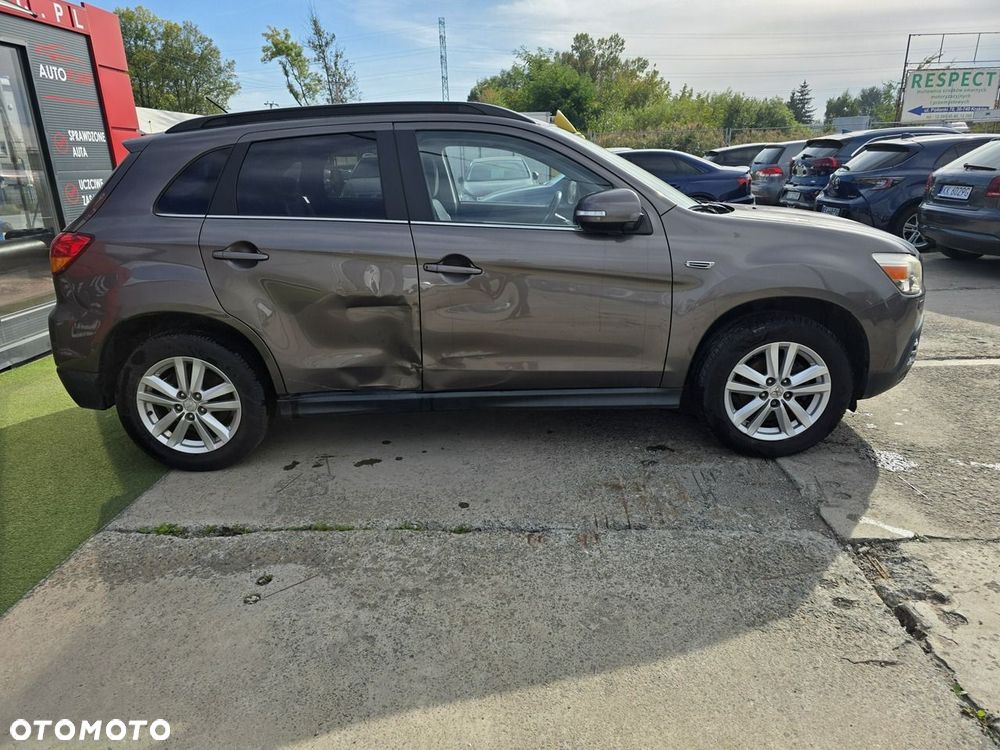 Mitsubishi ASX - 4