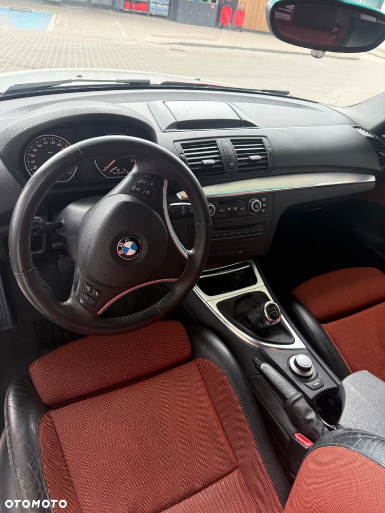 BMW Seria 1 123d - 13