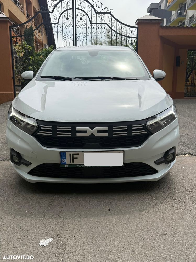 Dacia Logan TCe 90 Essential - 1
