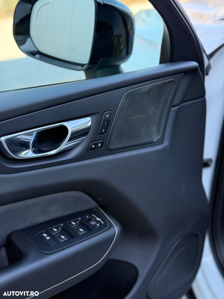 Volvo XC 60 D5 AWD Geartronic Inscription - 17