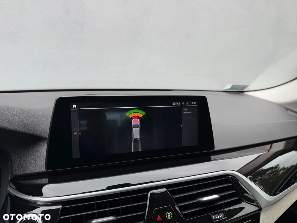 BMW Seria 5 520d - 17