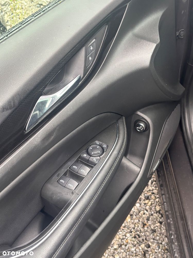 Opel Insignia 2.0 CDTI GS Line S&S - 25