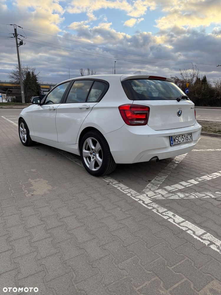 BMW Seria 1 116d - 15