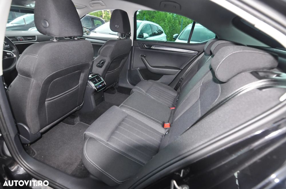 Skoda Superb 2.0 TDI DSG Ambition - 16