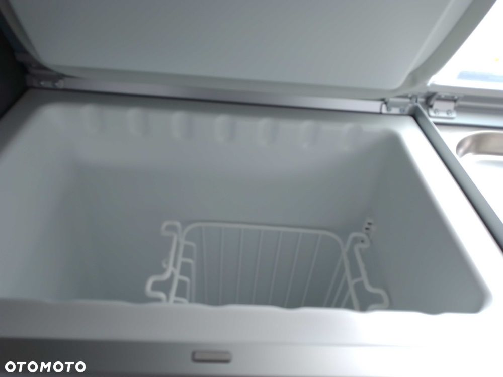 Volkswagen T6.1 California Coast 2.0 TDI - 7