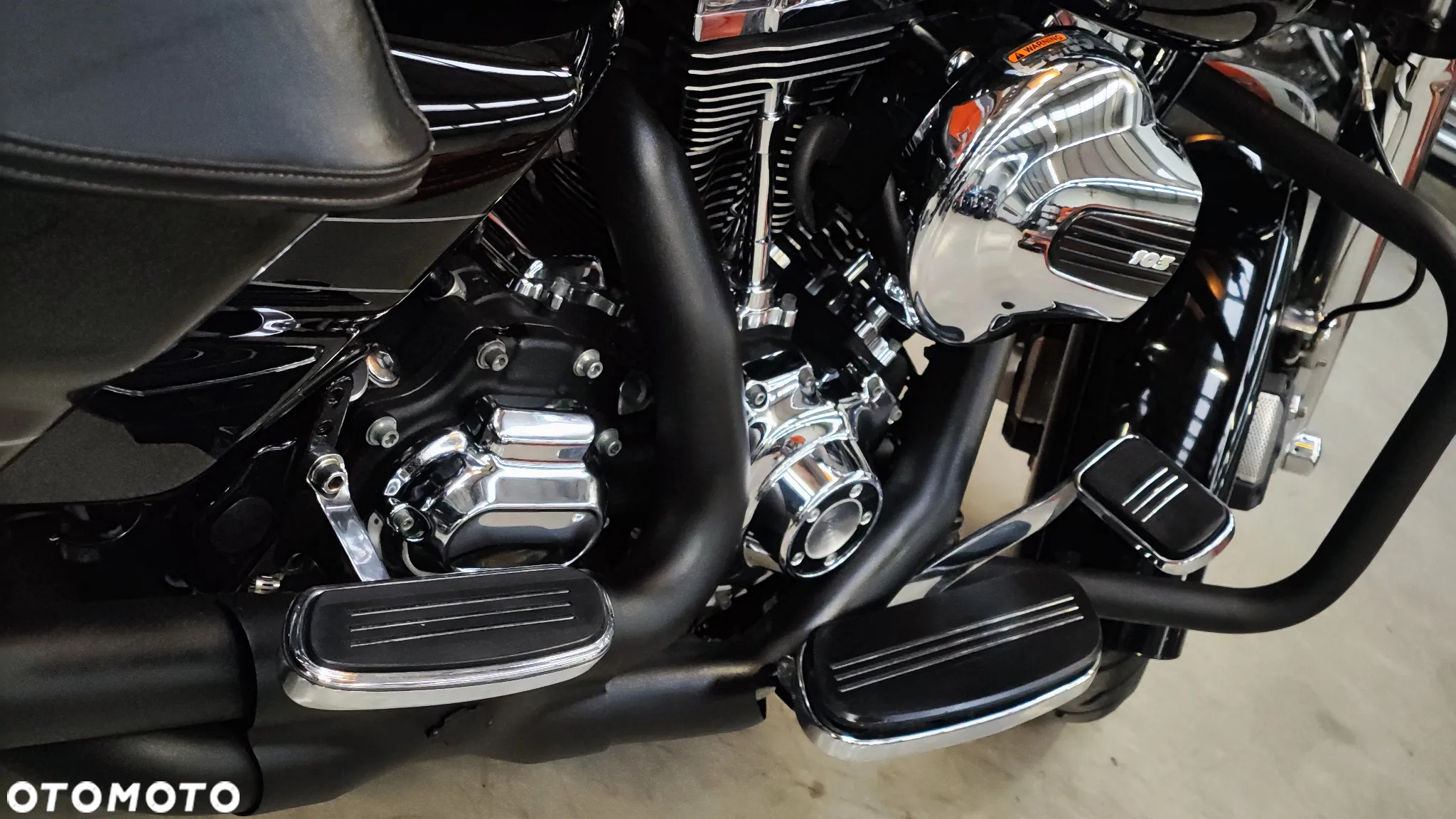 Harley-Davidson FLHXS Special - 22