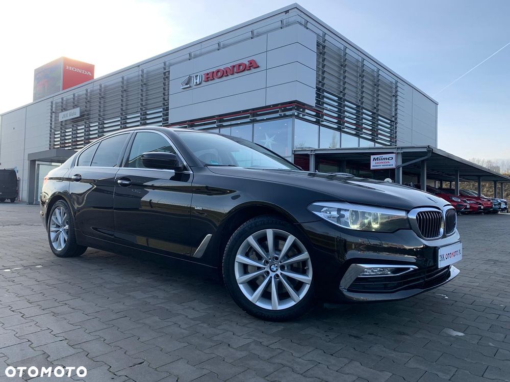 BMW Seria 5 530i GPF xDrive Luxury Line - 2