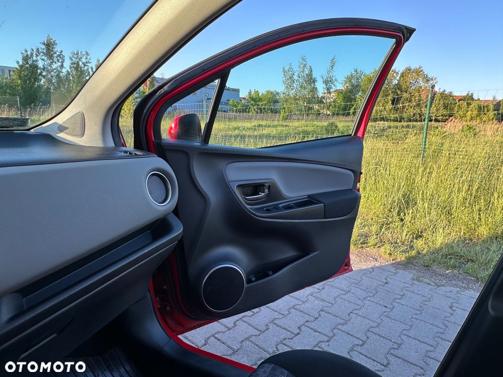 Toyota Yaris 1.0 Active EU6 - 20