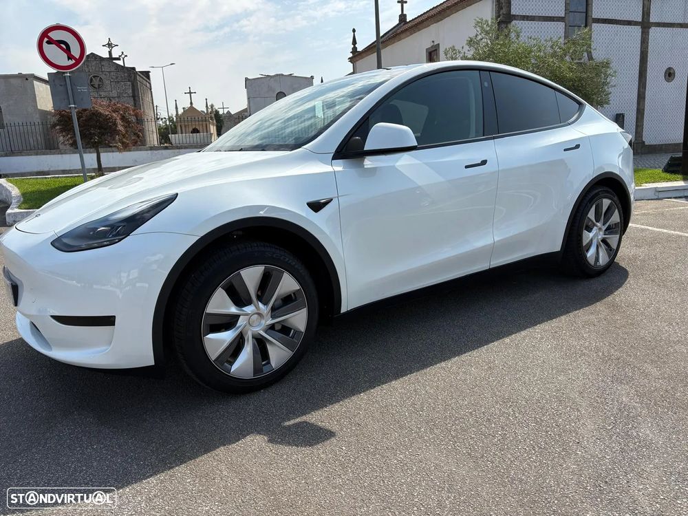 Tesla Model Y RWD - 13