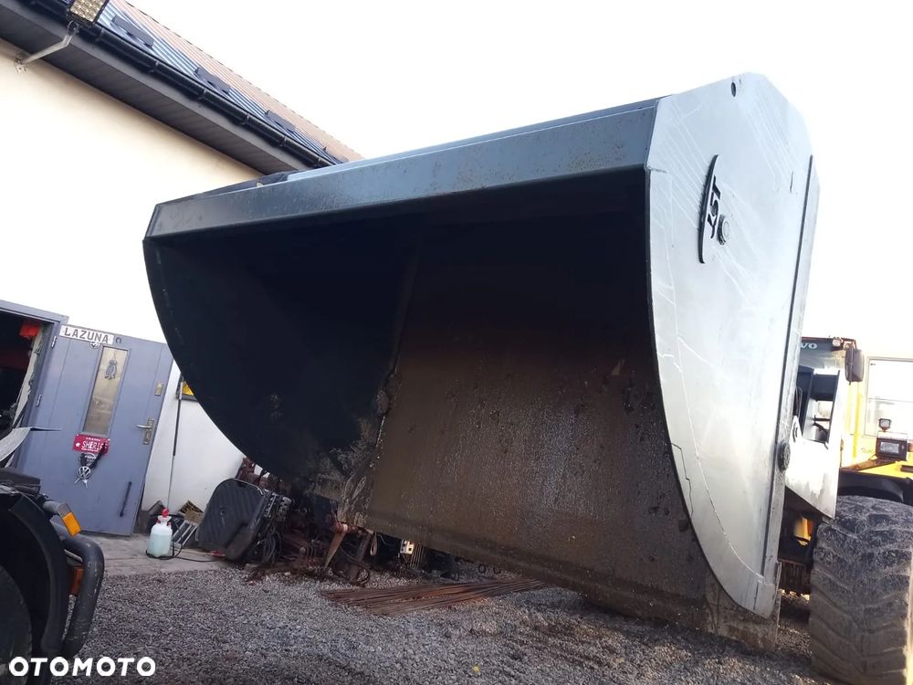 Łycha do ładowarki wysokiego załadunku Volvo do zrąbki, drewna, śmieci fadroma Volvo L220 L180 L150 L120 - 9