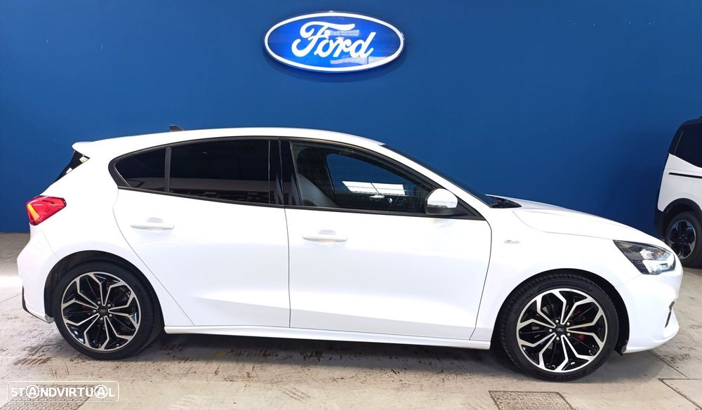 Ford Focus 1.0 EcoBoost Hybrid ST-LINE X - 1