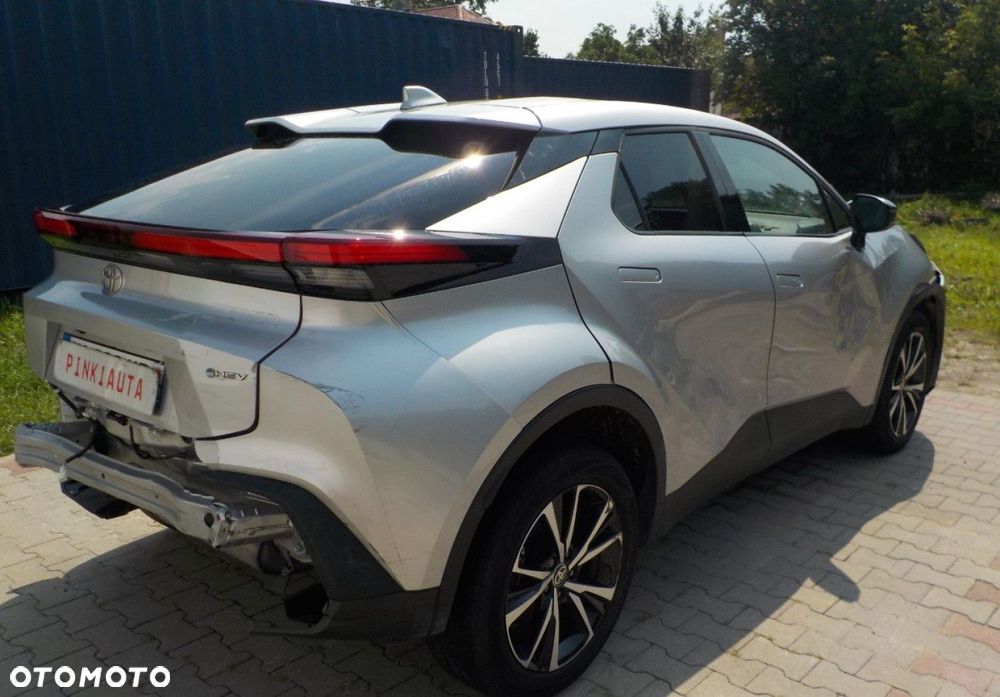 Toyota C-HR - 11