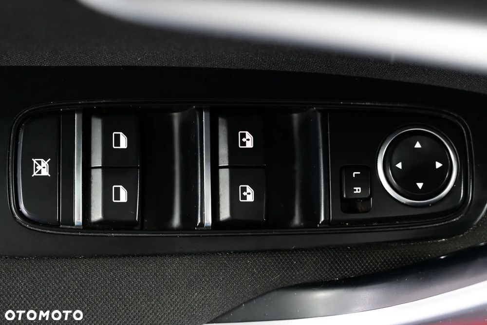 Kia Ceed - 31