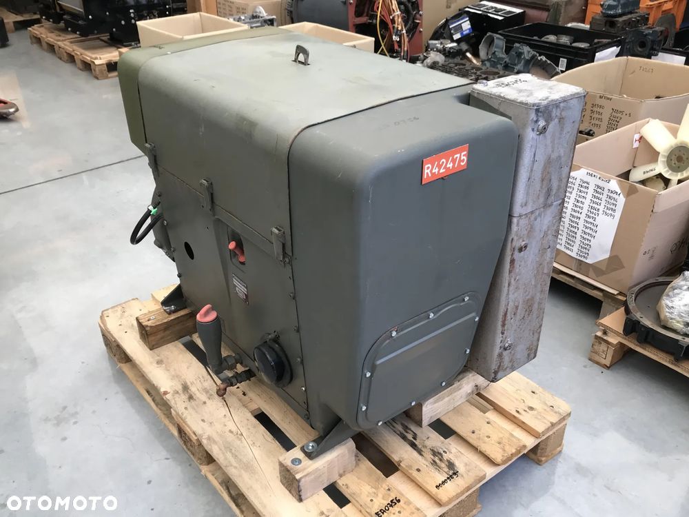SILNIK HATZ D-8399 4L30K-155A 13000netto - 3