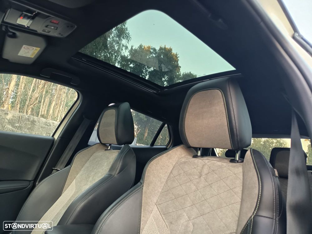 Peugeot e-2008 GT+ - 17