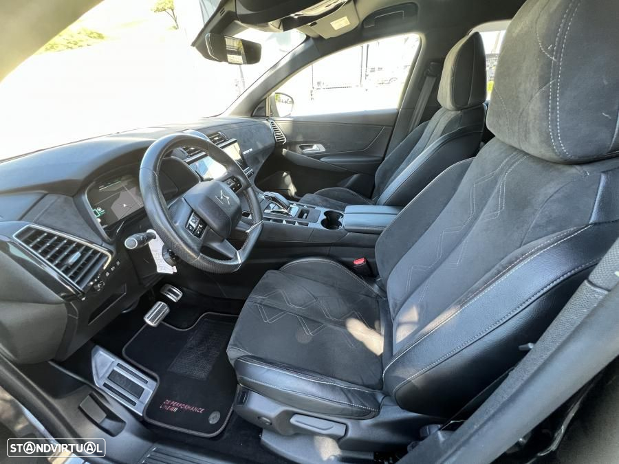 DS DS7 Crossback E-Tense Performance Line EAT8 - 17