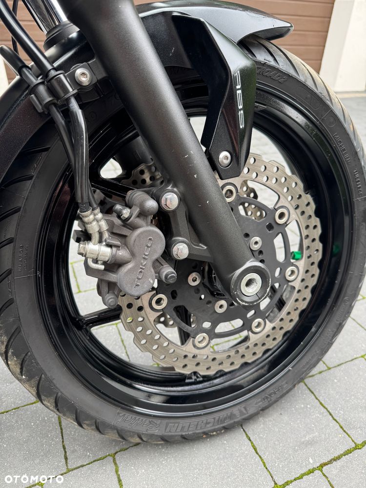 Kawasaki ER - 18