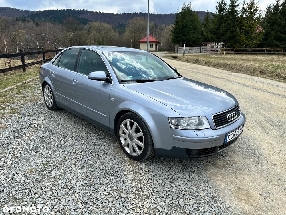Audi A4 Limousine - 3