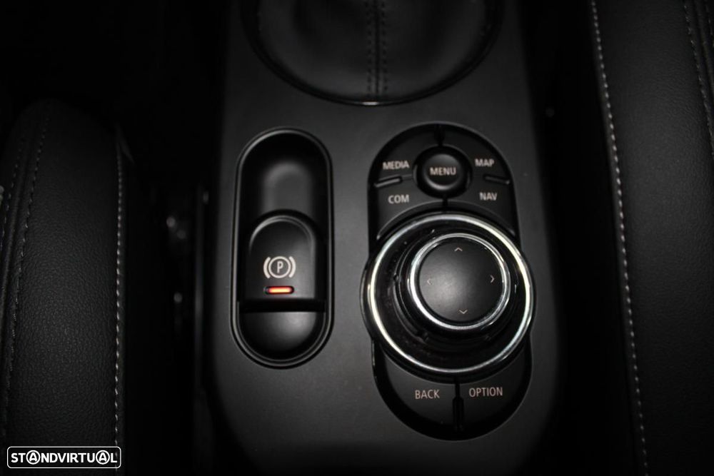 MINI 3 Portas Cooper SE Yours - 21