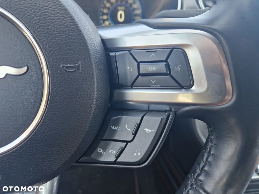 Ford Mustang - 18