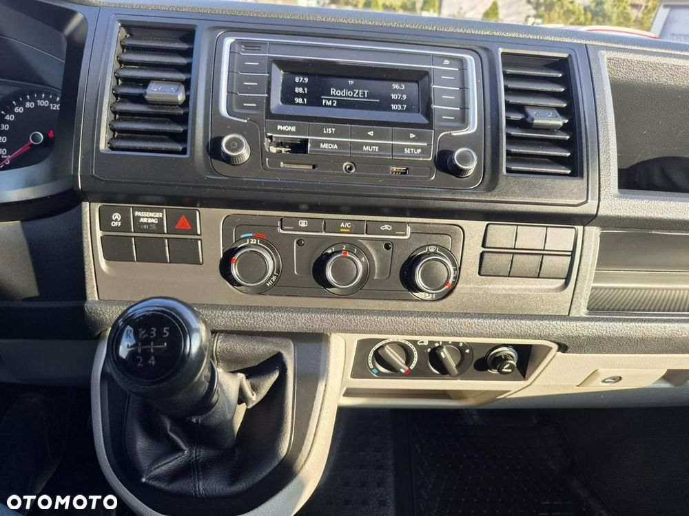 Volkswagen Transporter - 19