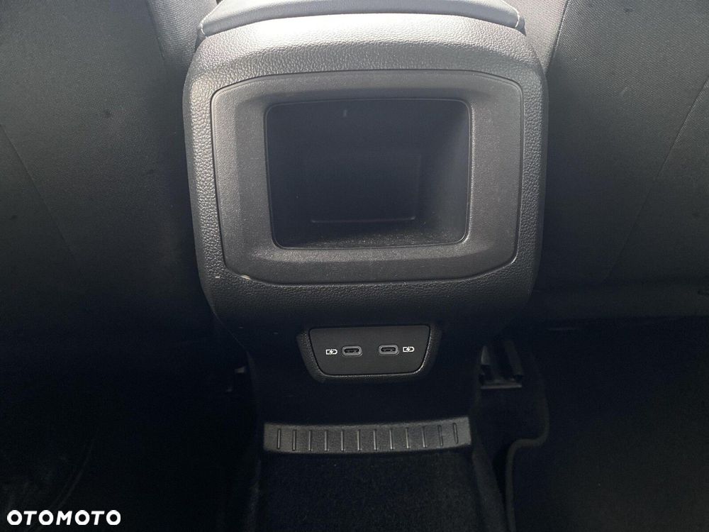 Volkswagen T-Cross - 21