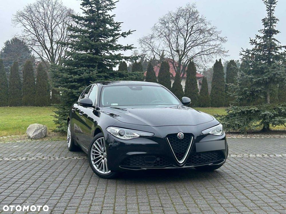 Alfa Romeo Giulia - 2
