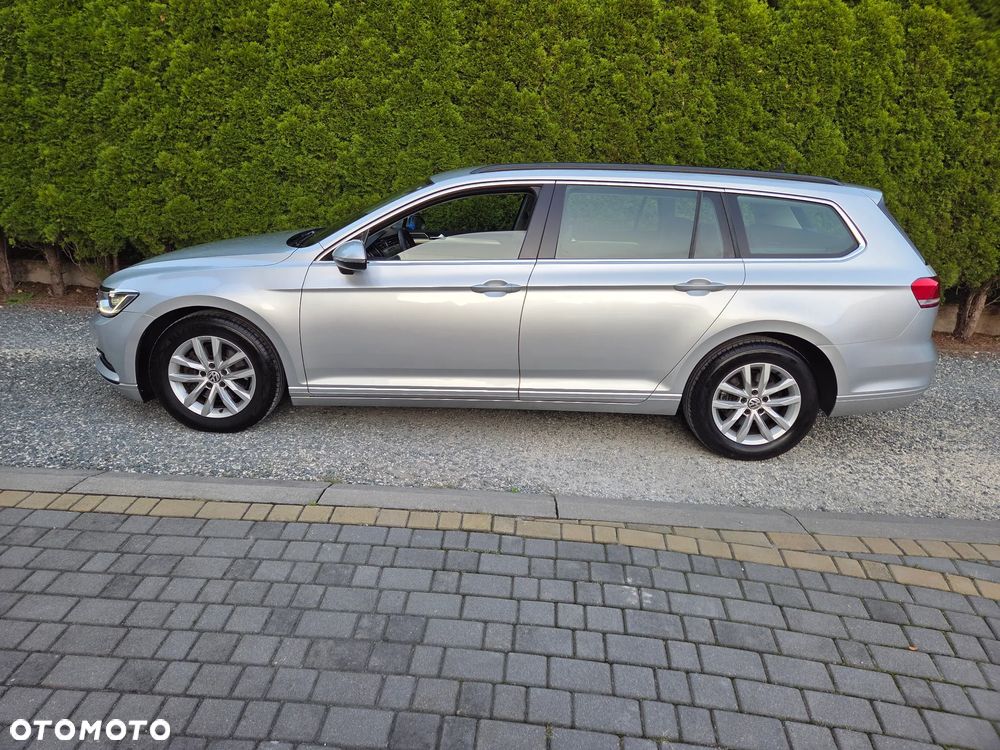 Volkswagen Passat 2.0 TDI BMT Comfortline - 29