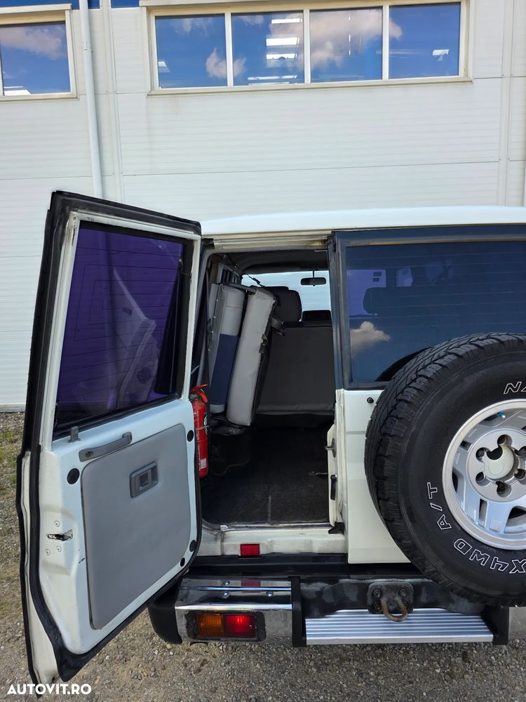 Toyota Land Cruiser - 7