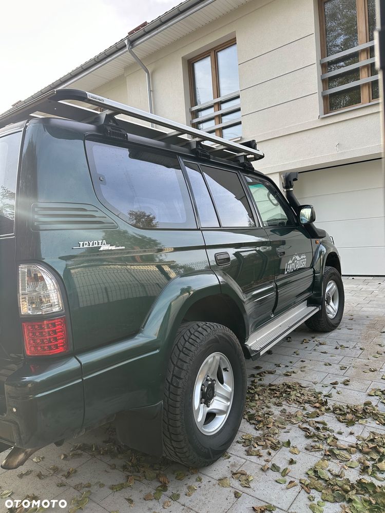 Toyota Land Cruiser - 5